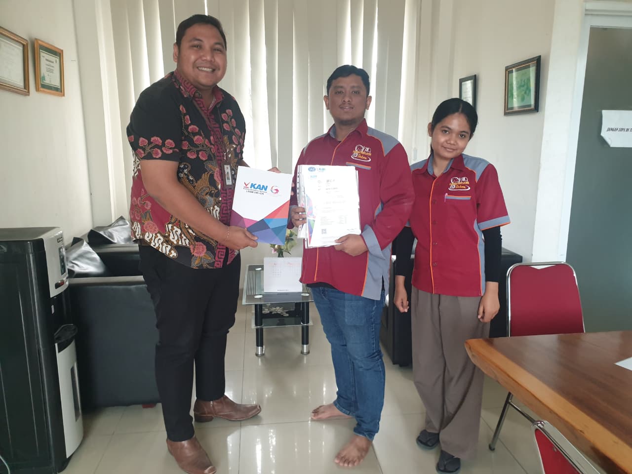Penyerahan Sertifikat SNI ISO 9001, 14001, 45001 kepada PT Harapan Jaya Beton